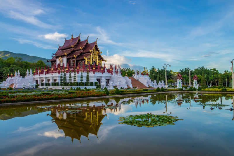 宏伟的建筑寺庙