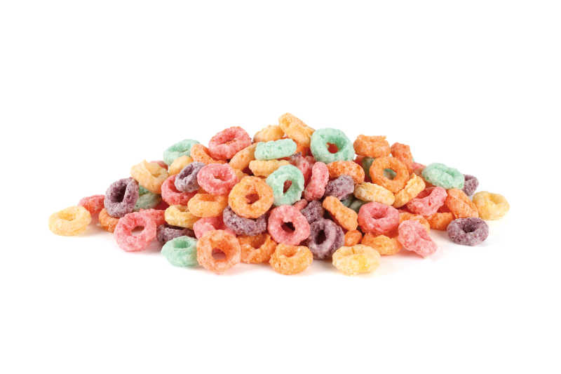 白色背景下的燕麦圈