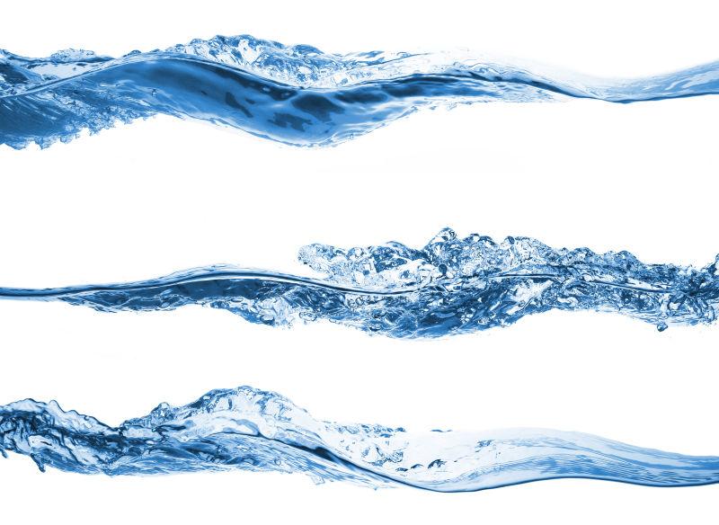 白色背景下的溅水装置