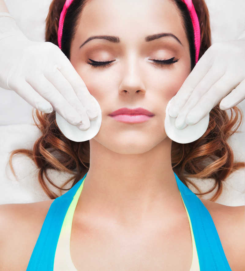 女性面部治疗SPA