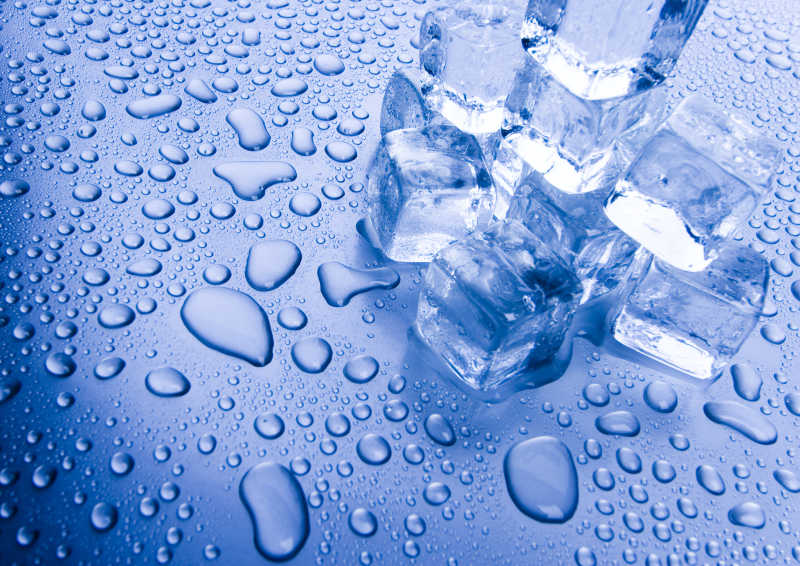 堆起来的大冰块