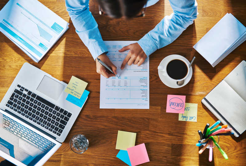 商人做问卷调查