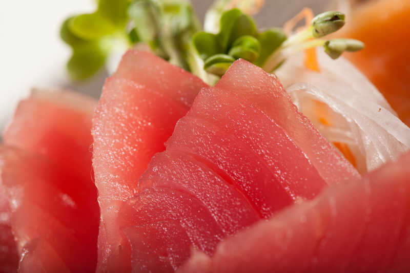 鲜美的金枪鱼刺身