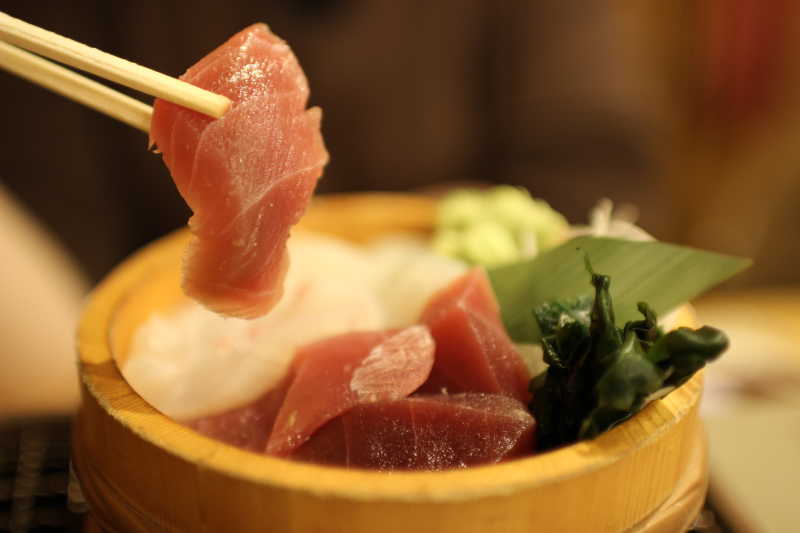 新鲜的金枪鱼刺身