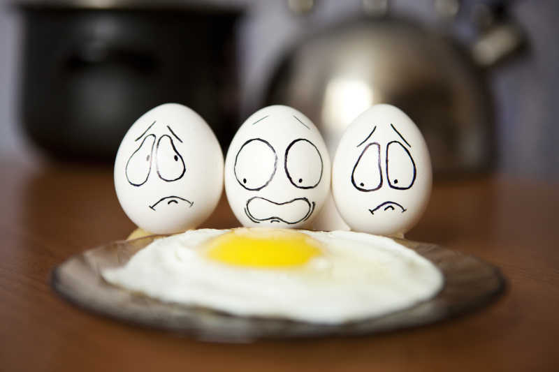 有夸张表情的鸡蛋