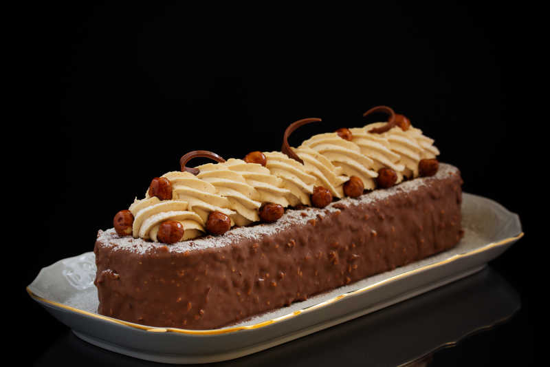 别致的巧克力蛋糕