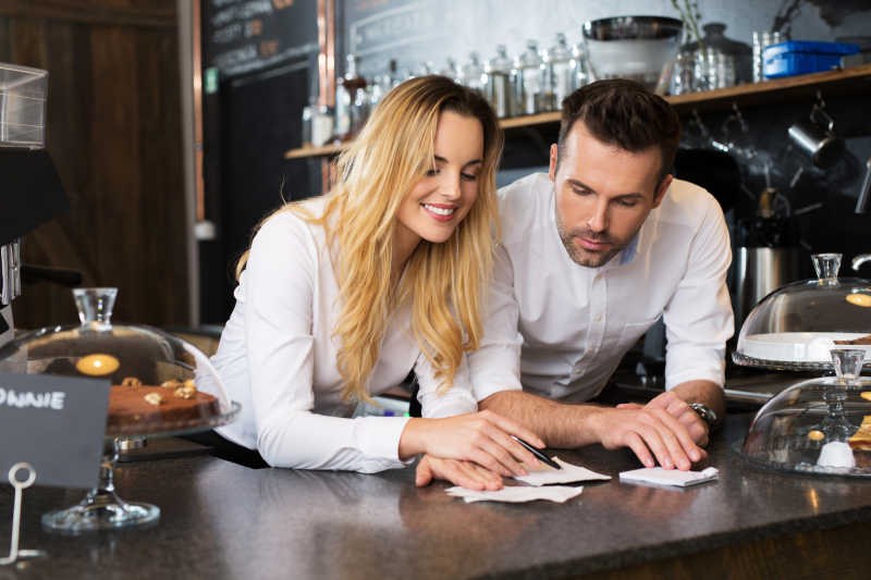 小企业主从菜谱中获利