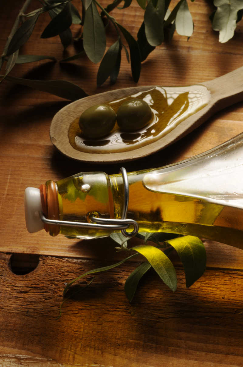 一瓶橄榄油