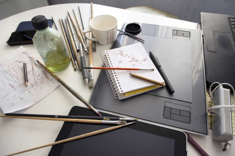 桌面上设计师的工具