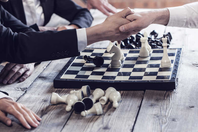 象棋竞技的商人