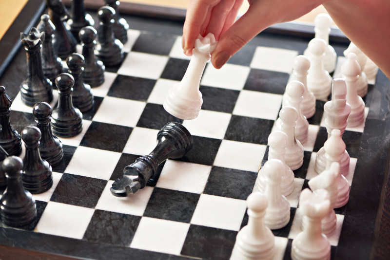 国际象棋上的博弈