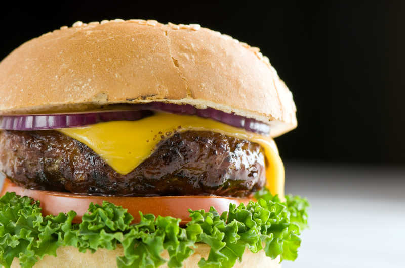 美味的双层芝士汉堡