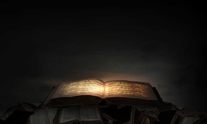 一本黑暗中发光的书