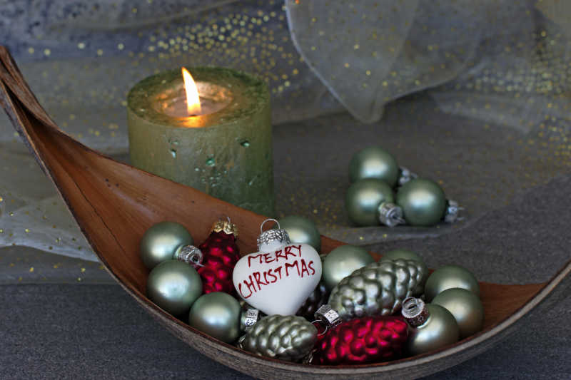 公司的圣诞节蜡烛装饰品