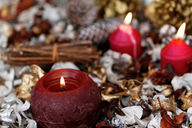 圣诞节的蜡烛装饰品