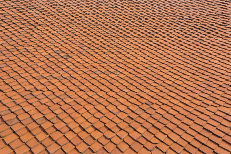 黄色瓦片屋顶背景