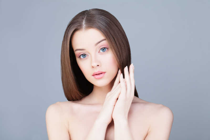 长发健康皮肤美女