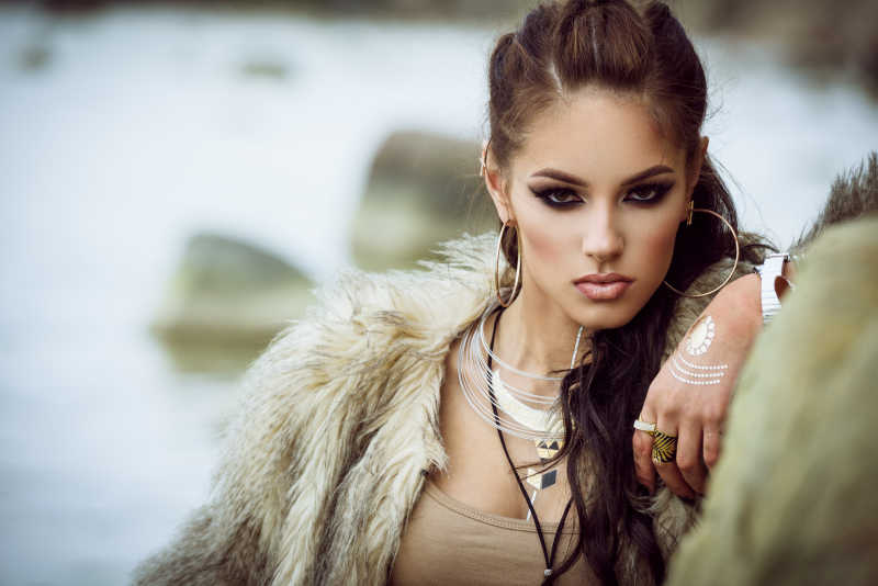 女士的时装画像