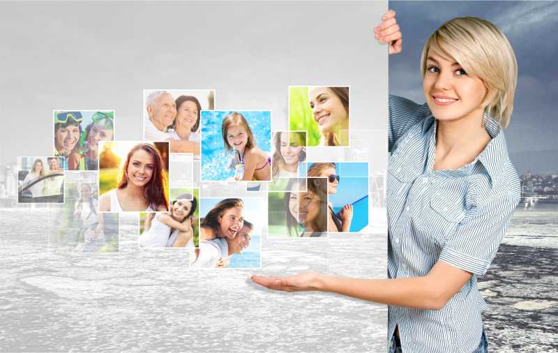 展示照片的短发女孩