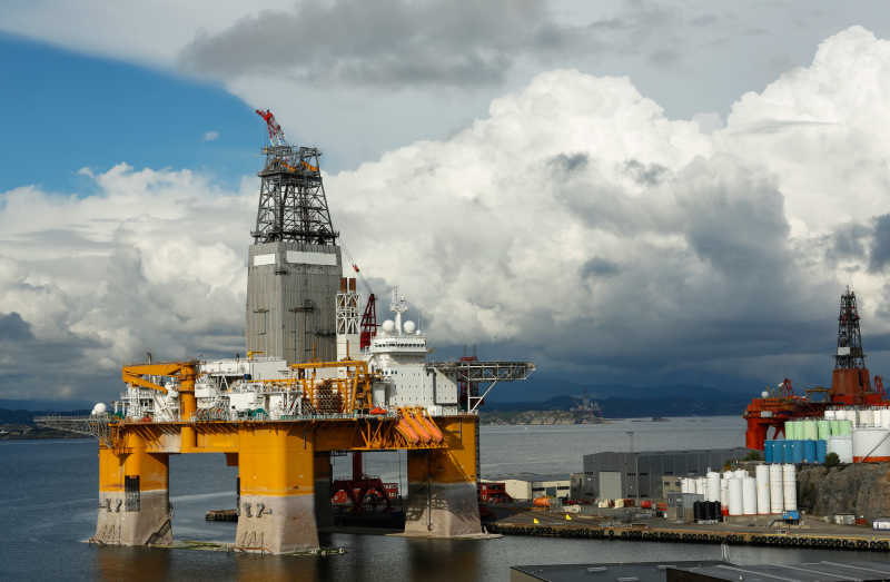 挪威卑尔根附近的石油平台