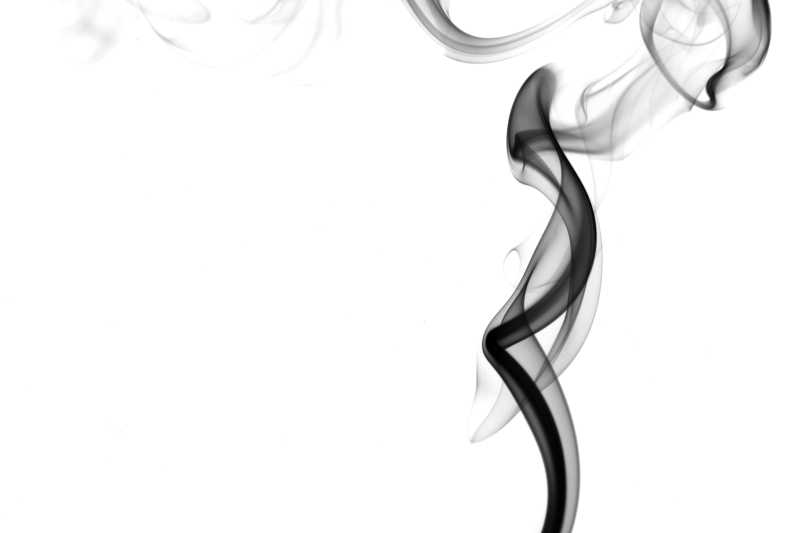 白色背景上的黑色烟雾