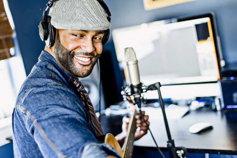 家庭录音艺术家