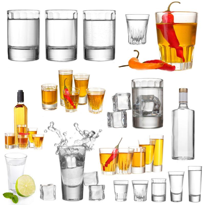 大小不同的酒杯