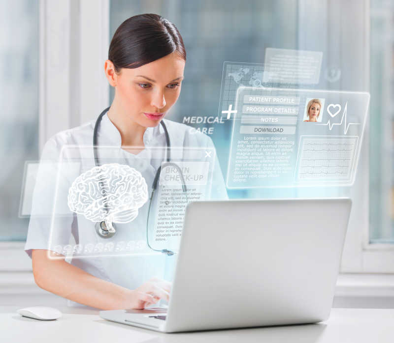 扫描大脑的女医生