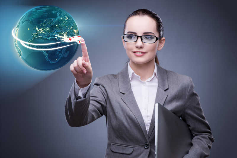 空中旅行中的女商人