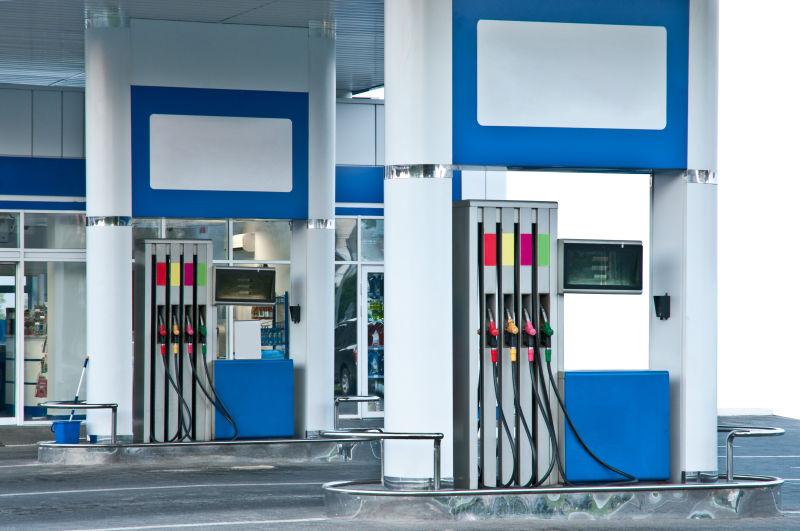 简洁干净的加油站