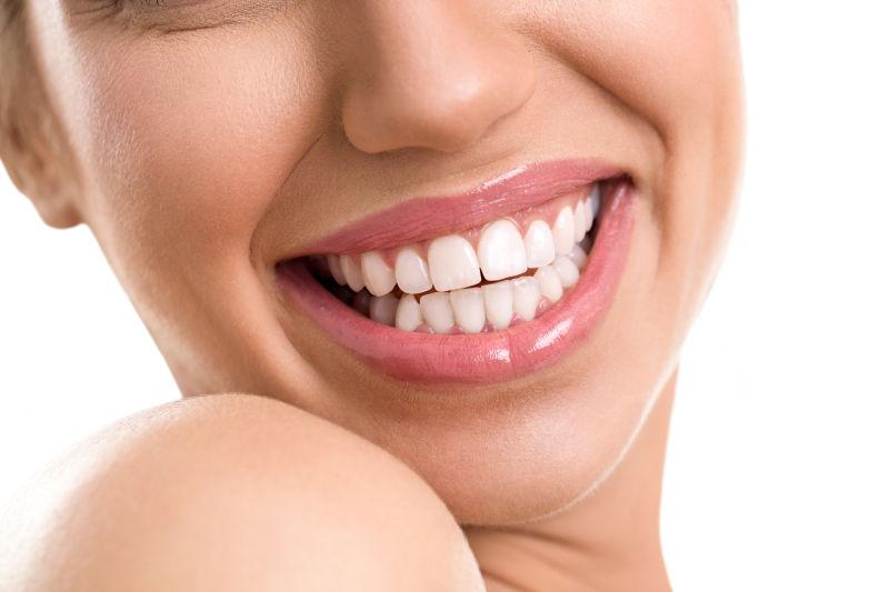 美女口腔与洁白的牙齿12张图片看牙齿的美女与牙医20张图片牙齿检查