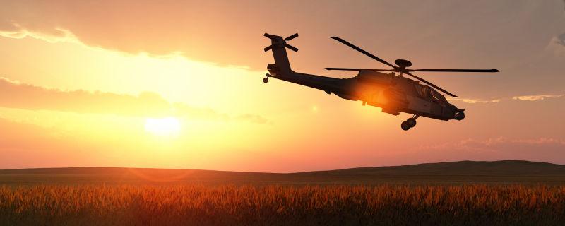 夕阳下的直升机
