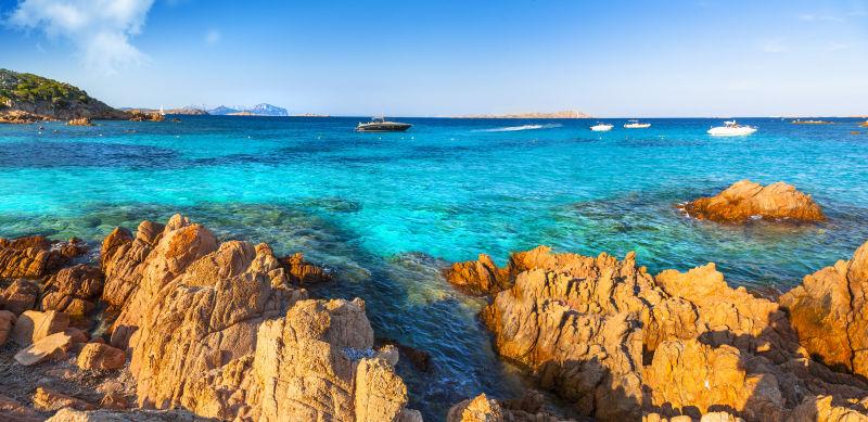 美丽的撒丁岛海洋风景
