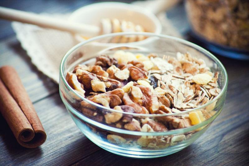 一碗燕麦片早餐