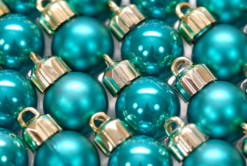 圣诞节的青色装饰品