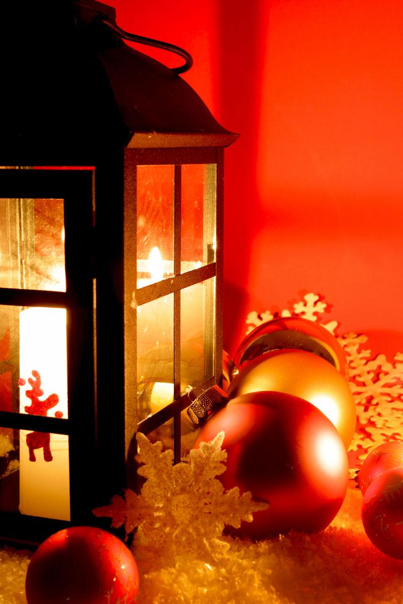 红色的圣诞节日装饰