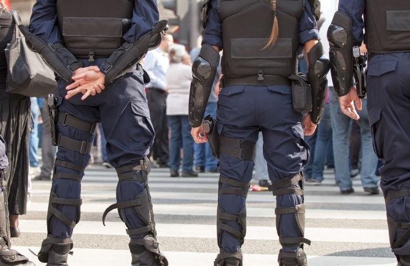 街头武装警察