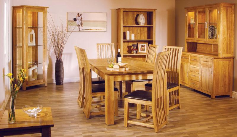 简洁明亮的餐厅装修设计