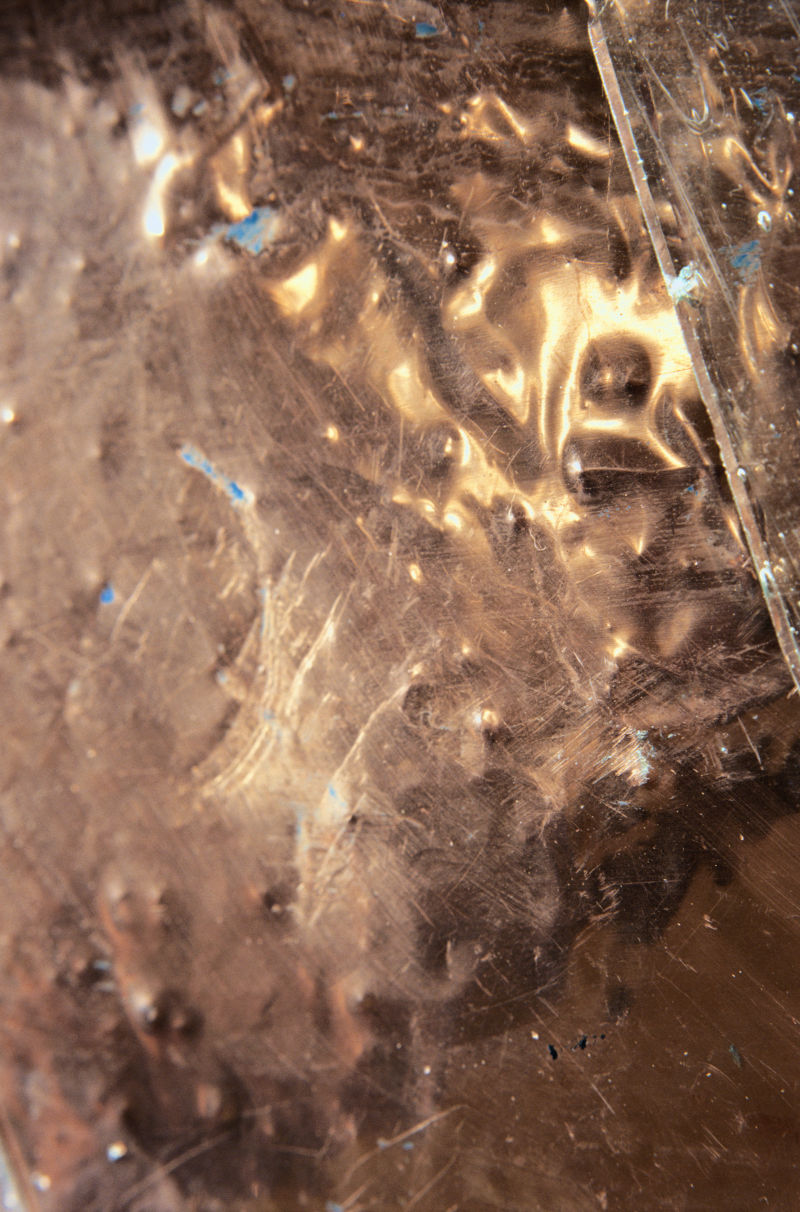 金色凹凸不平的纹理