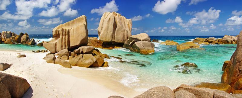 塞舌尔岩石海滩美景