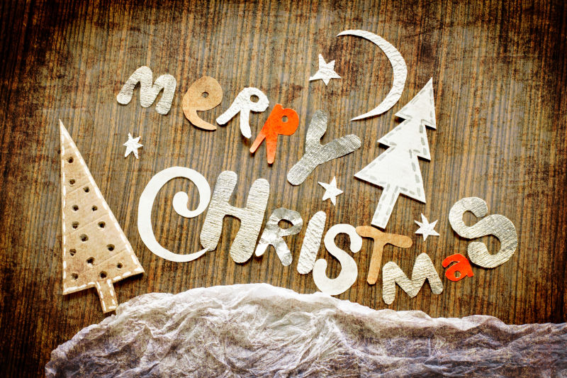 木墙面上的圣诞祝福短语装饰