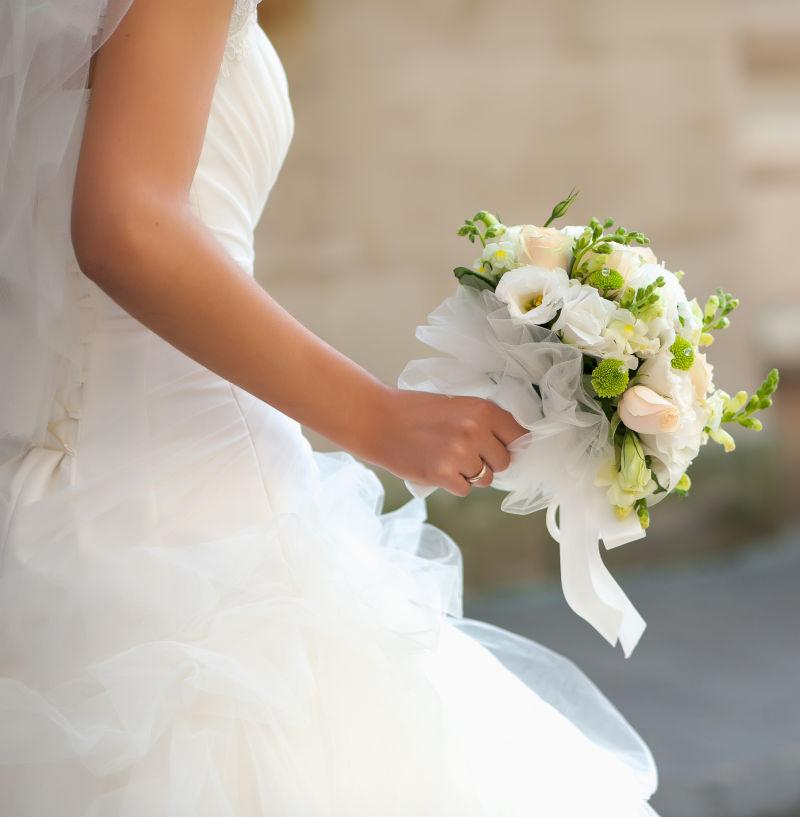 新娘手中的手捧花