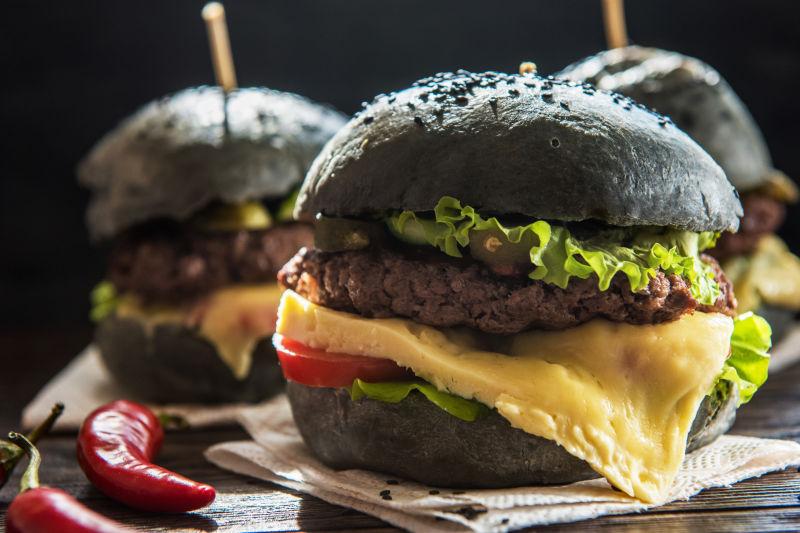 美味的黑汉堡