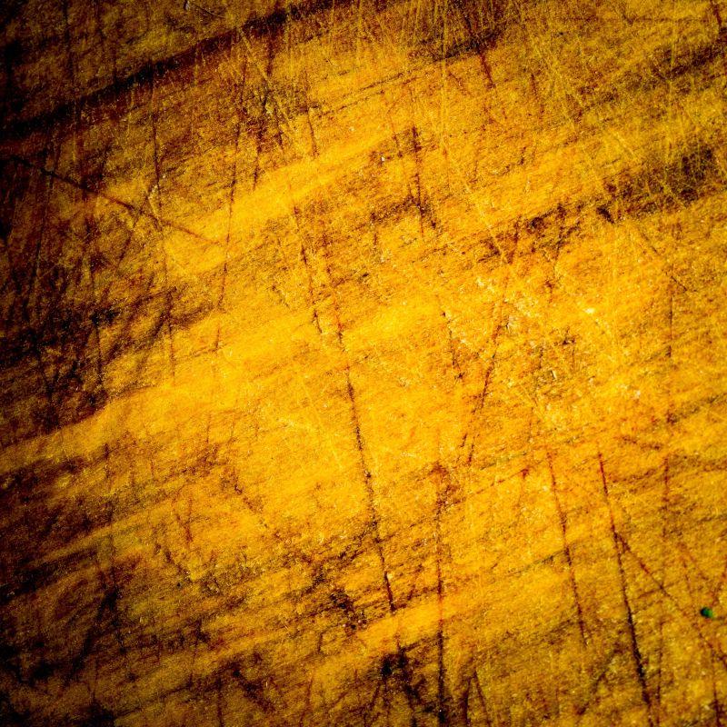 满是划痕的旧木板纹理