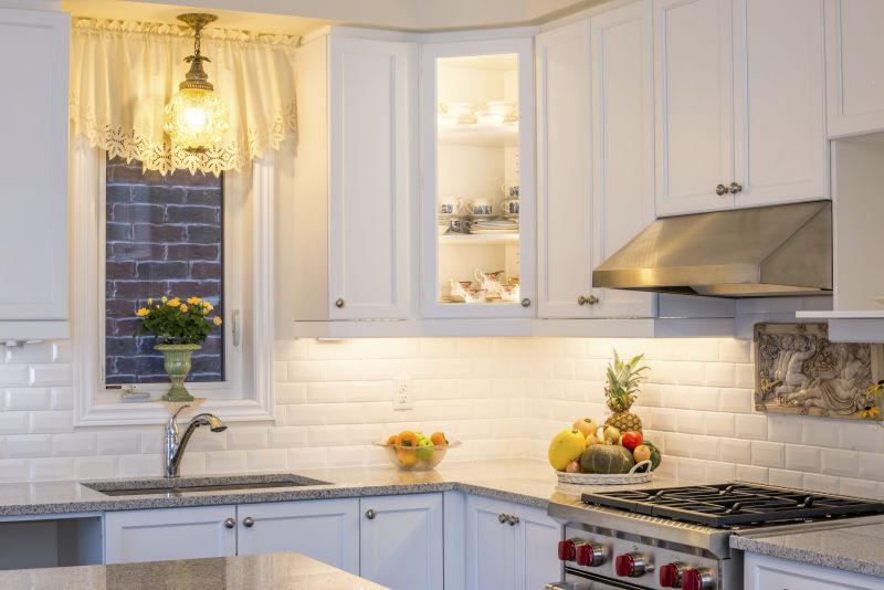 温馨的厨房室内装修风格