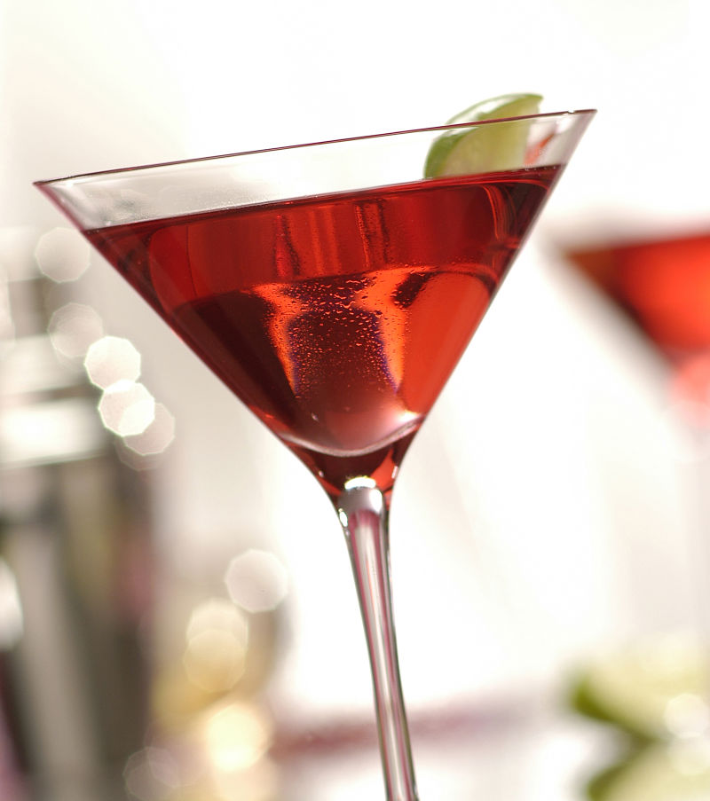 一杯红色鸡尾酒