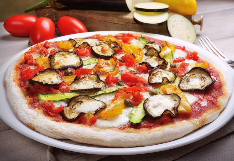 美味的蔬菜披萨