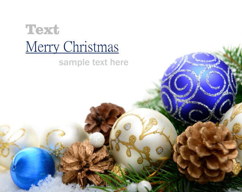 白色背景下的各种圣诞节装饰品