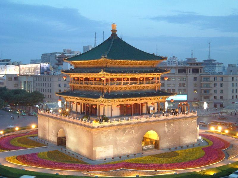 中国西安钟楼美景图片 美丽的中国西安钟楼的夜景素材 高清图片 摄影照片 寻图免费打包下载