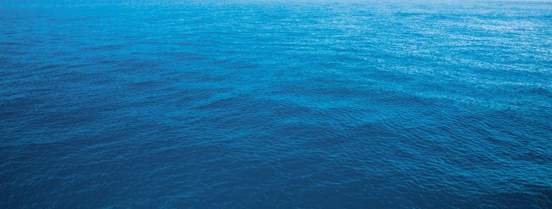蓝色海洋细小波浪图片 蓝色水海背景素材 高清图片 摄影照片 寻图免费打包下载